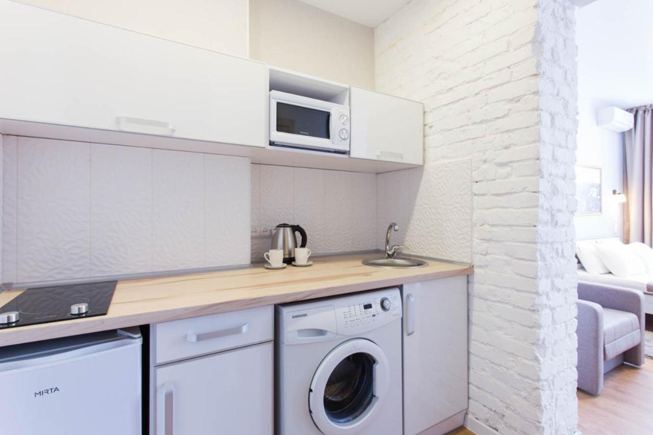 Modern Studio Beside Metro Yaroslava Mudroho, Universytet - Chernyshevska Str 95-7 Charkiw Exterior foto