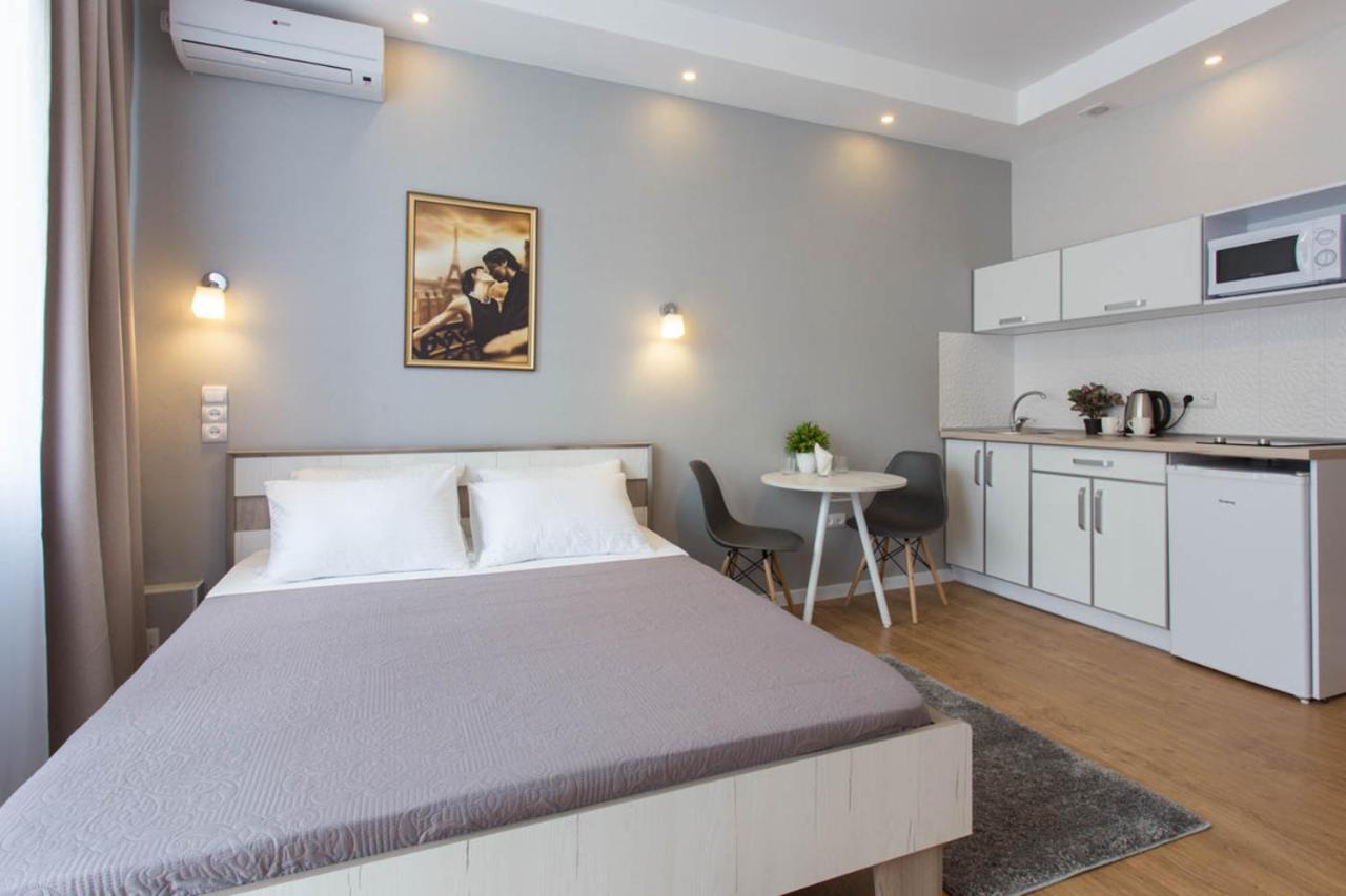 Modern Studio Beside Metro Yaroslava Mudroho, Universytet - Chernyshevska Str 95-7 Charkiw Exterior foto